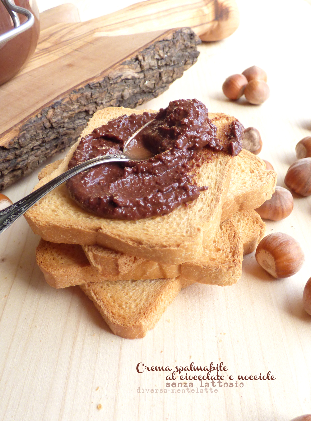 Crema Al Cioccolato Senza Latte Crema spalmabile al cioccolato e nocciole senza lattosio