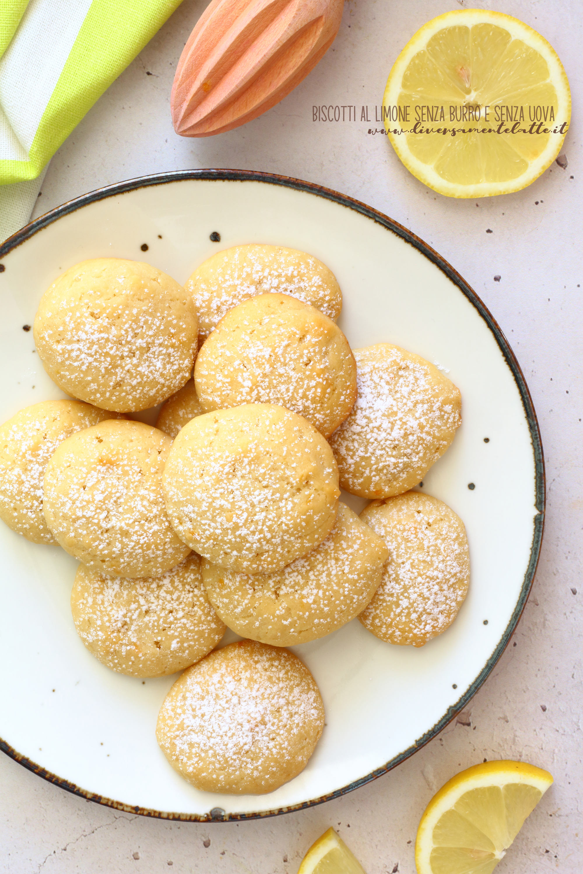 Biscotti Di Natale Al Limone.Biscotti Al Limone Senza Burro E Senza Uova Diversamentelatte