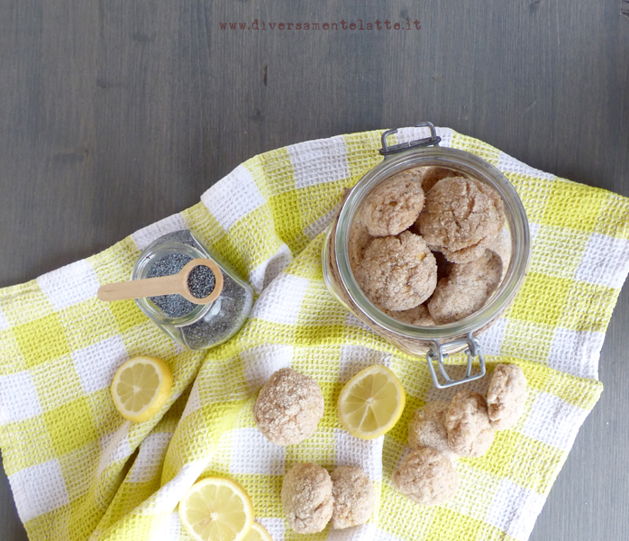 diversamentelatt biscotti vegani al limone e semi di papavero