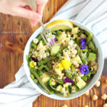 diversamentelatte_insalata di quinoa, asparagi e nocciole