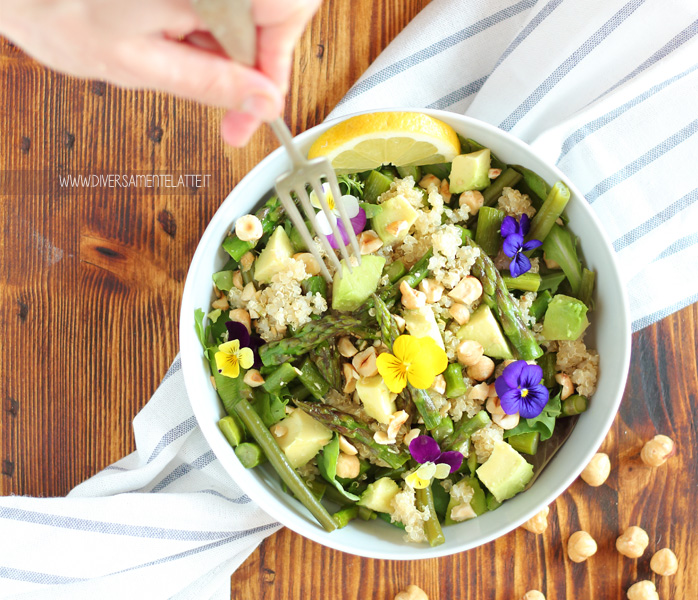 diversamentelatte_insalata di quinoa, asparagi e nocciole