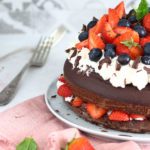 diversamentelatte_torta al cioccolato con fragole