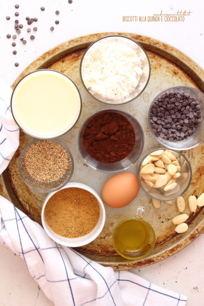 ingredienti biscotti alla quinoa e cioccolato