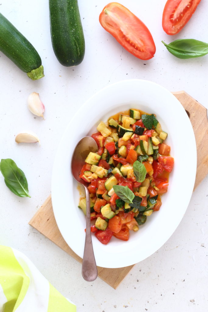 Contorno di zucchine e pomodori