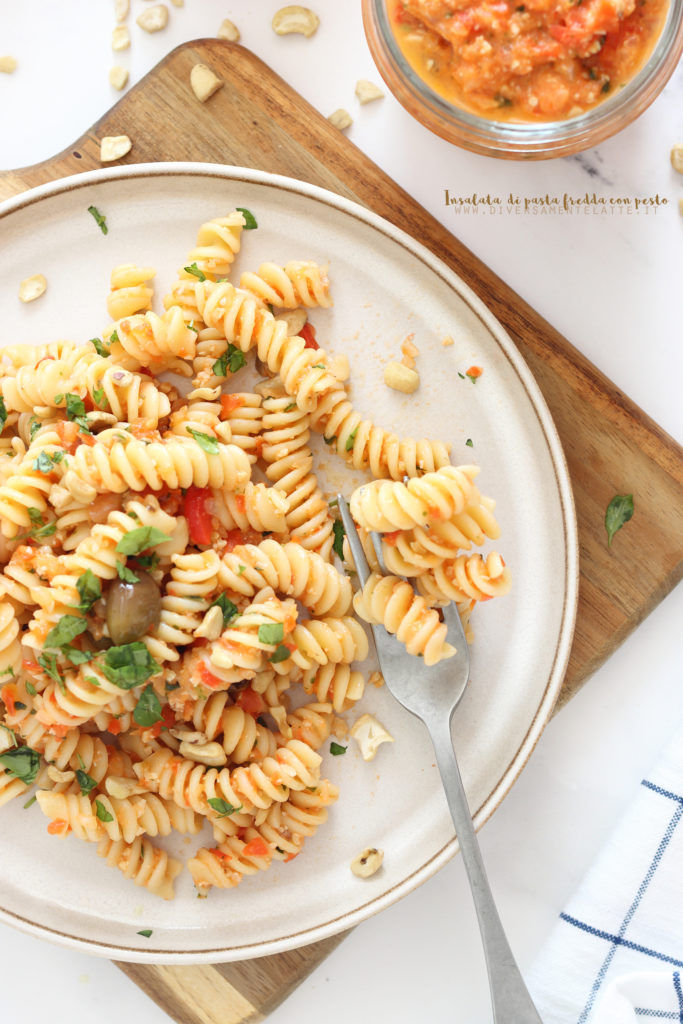 insalata di pasta fredda con pesto