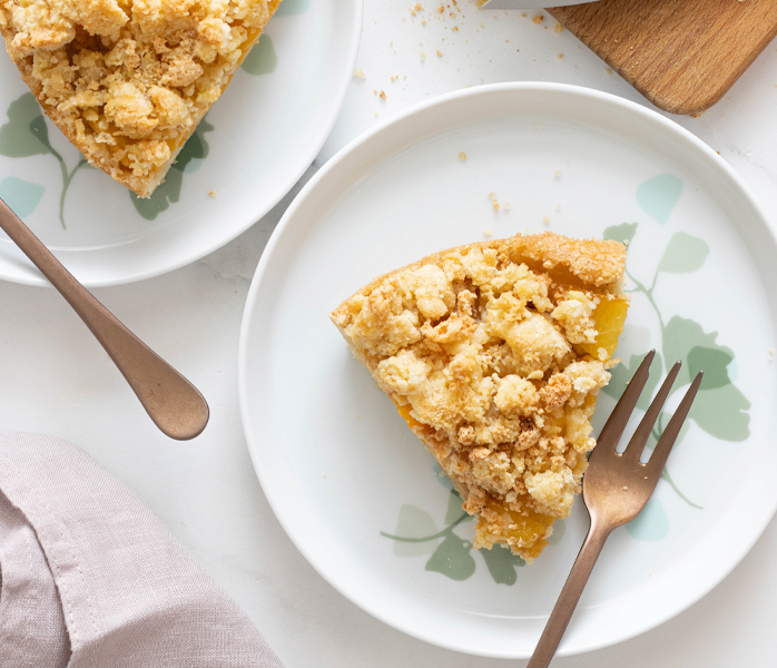 diversamentelatte sbriciolata alle pesche e amaretti