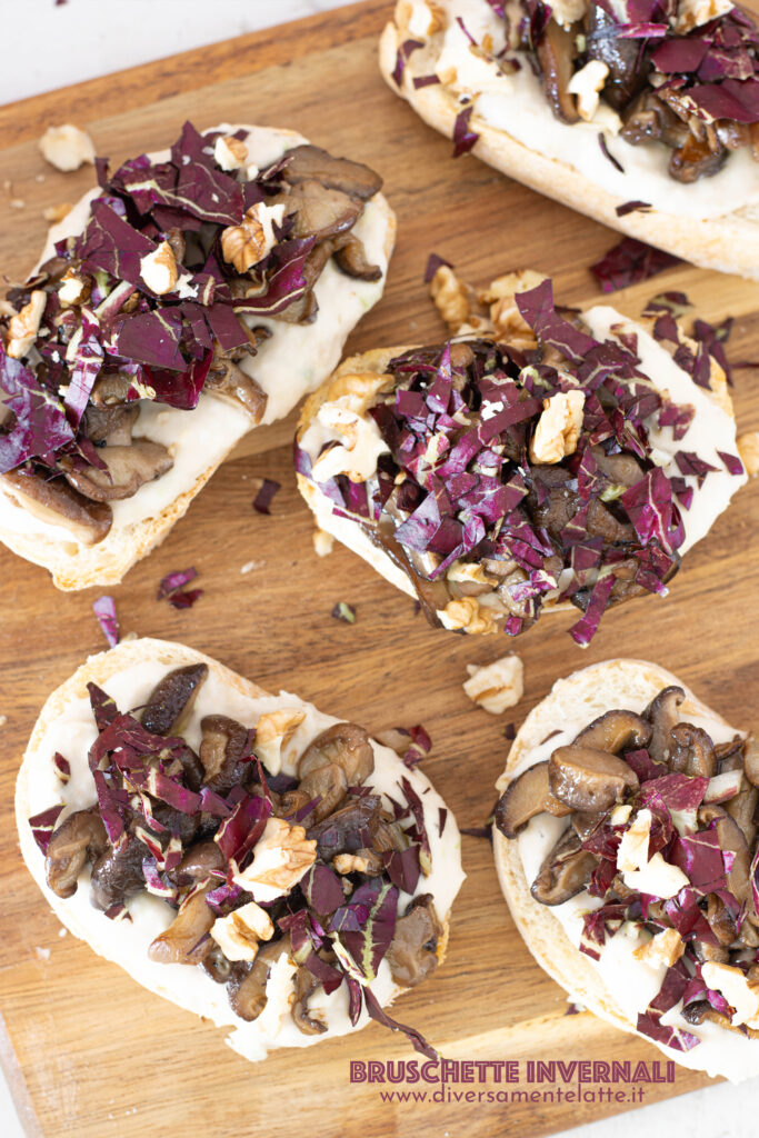 bruschette con hummus funghi e radicchio